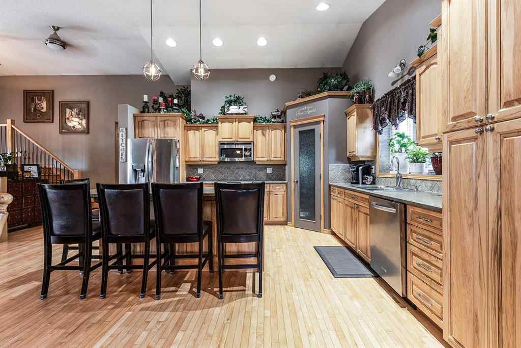 MLS® A2194081 - 306 2 Avenue E in NONE Oyen, Residential