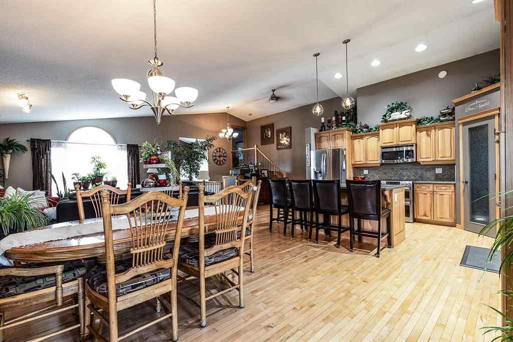 MLS® A2194081 - 306 2 Avenue E in NONE Oyen, Residential