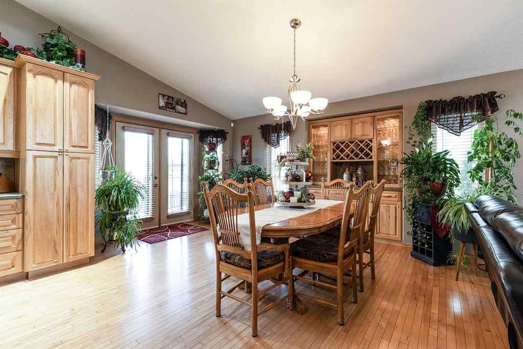 MLS® A2194081 - 306 2 Avenue E in NONE Oyen, Residential