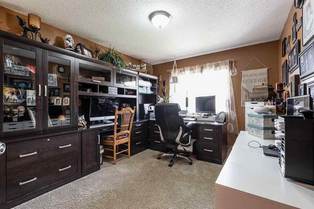 MLS® A2194081 - 306 2 Avenue E in NONE Oyen, Residential