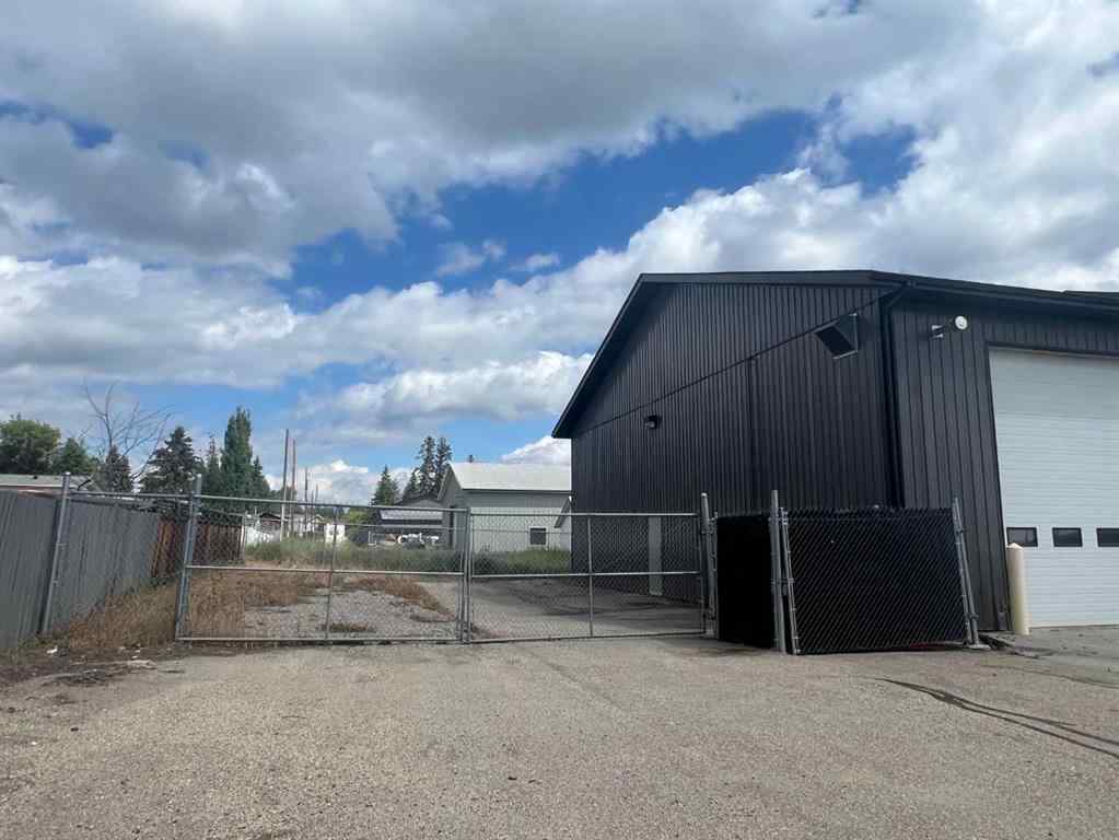 MLS® A2194331 - 7028 4 Avenue  in NONE Edson, Commercial