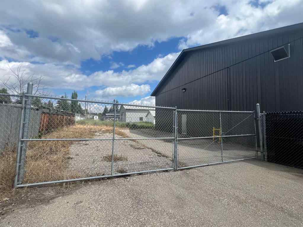 MLS® A2194331 - 7028 4 Avenue  in NONE Edson, Commercial