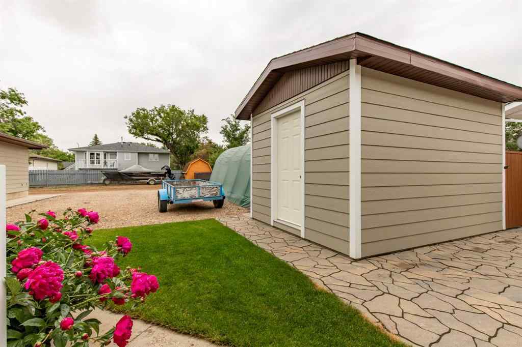 MLS® A2194572 - 12 Fairway Crescent  in NONE Foremost, Residential