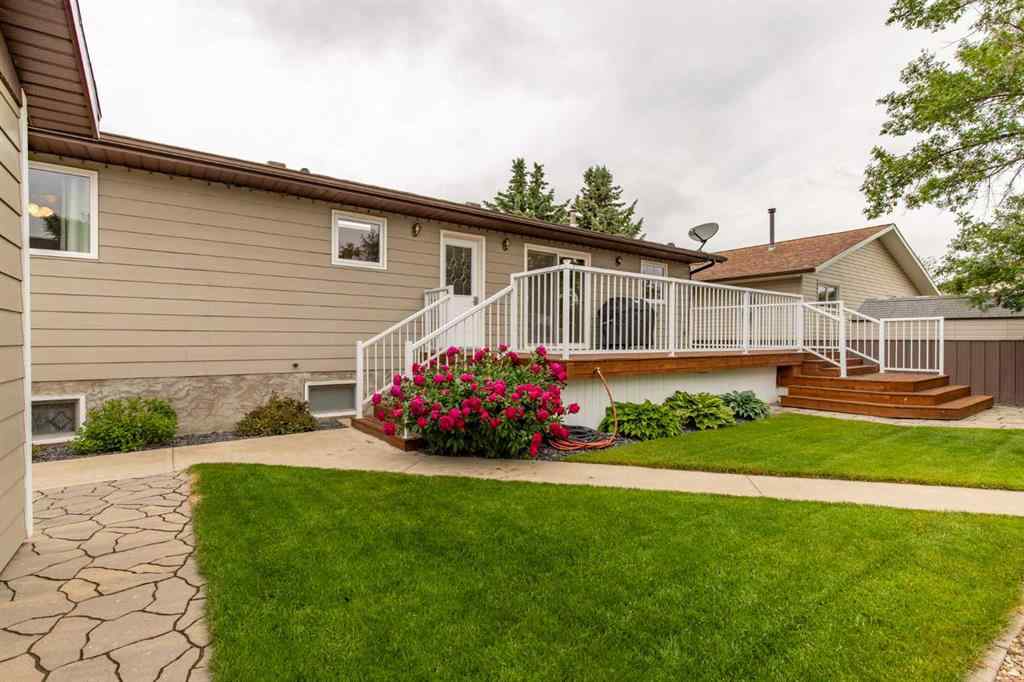 MLS® A2194572 - 12 Fairway Crescent  in NONE Foremost, Residential