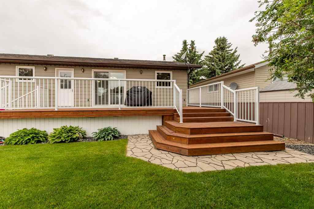 MLS® A2194572 - 12 Fairway Crescent  in NONE Foremost, Residential