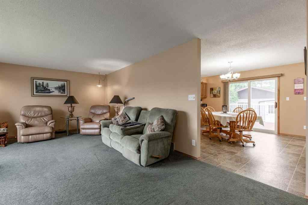 MLS® A2194572 - 12 Fairway Crescent  in NONE Foremost, Residential