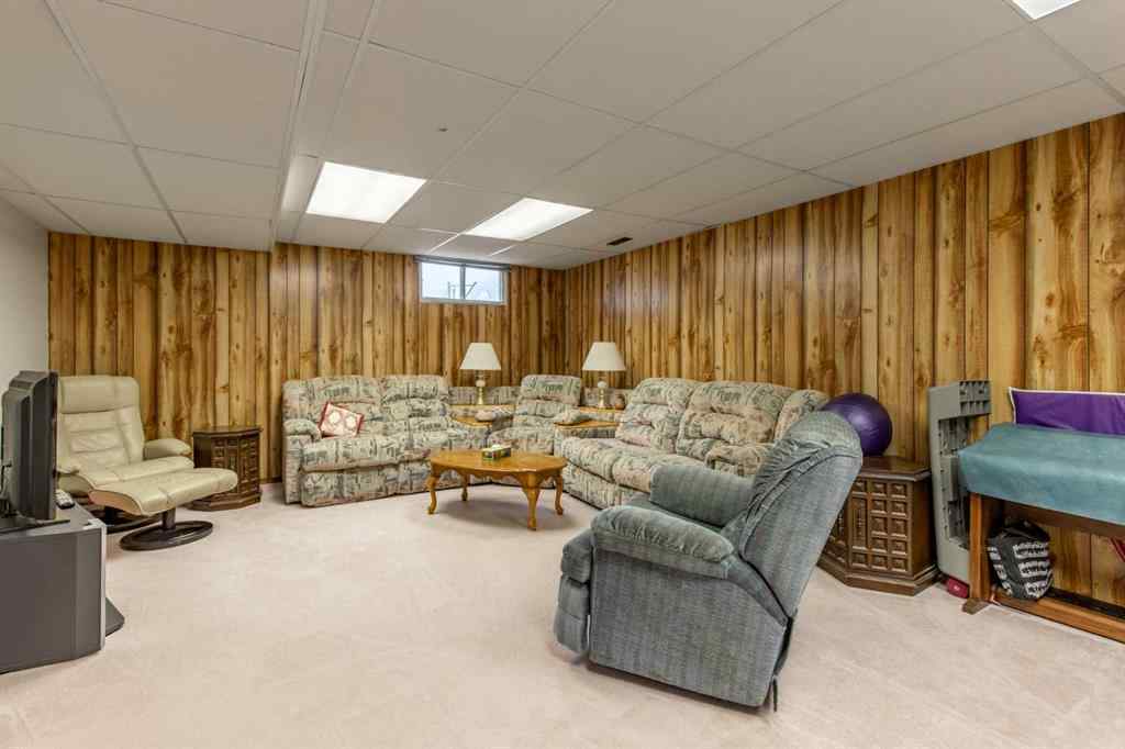 MLS® A2194572 - 12 Fairway Crescent  in NONE Foremost, Residential