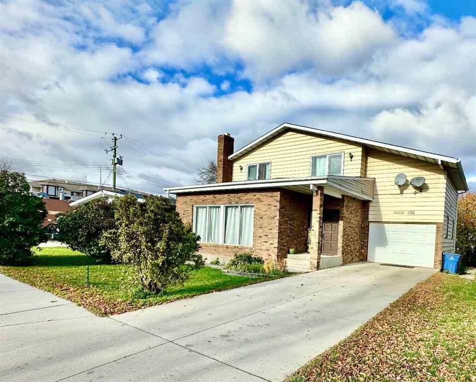 MLS® A2194599 - 10016 102 Avenue  in Lac La Biche Lac La Biche, Residential