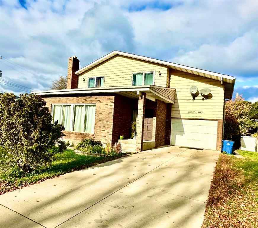 MLS® A2194599 - 10016 102 Avenue  in Lac La Biche Lac La Biche, Residential