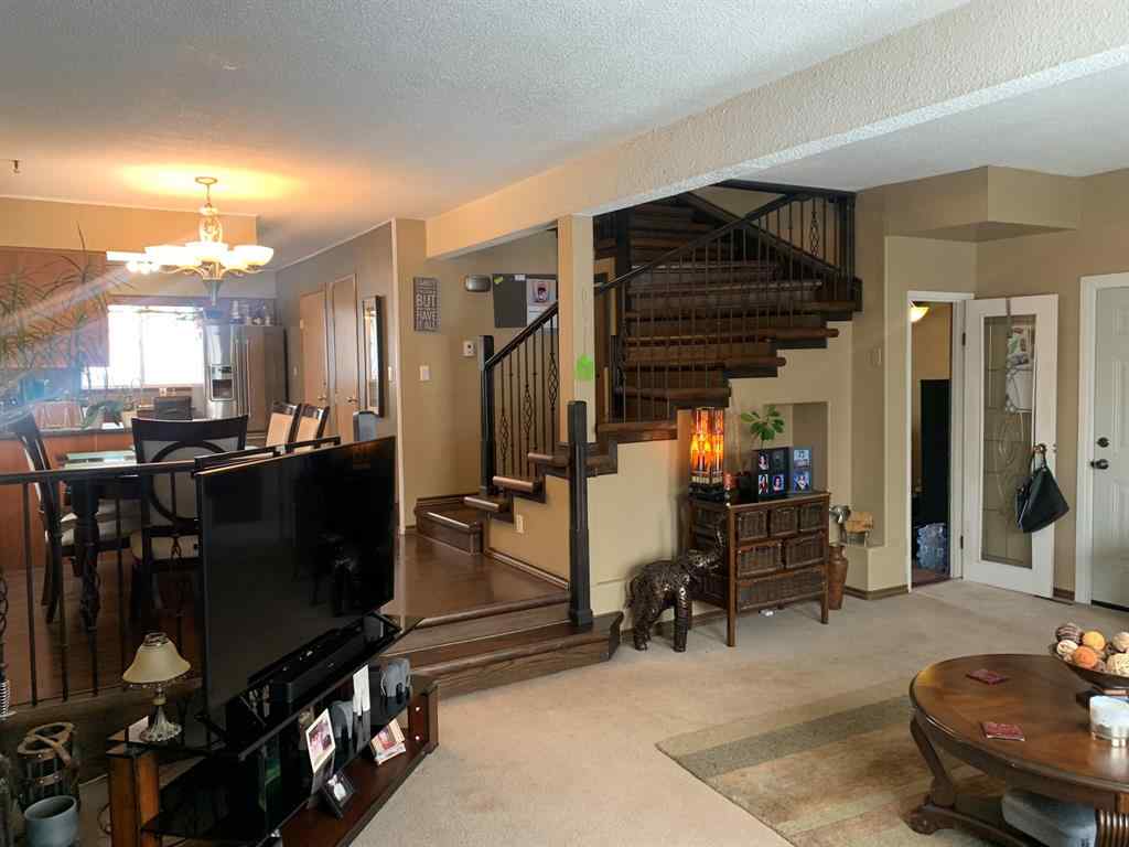 MLS® A2194599 - 10016 102 Avenue  in Lac La Biche Lac La Biche, Residential