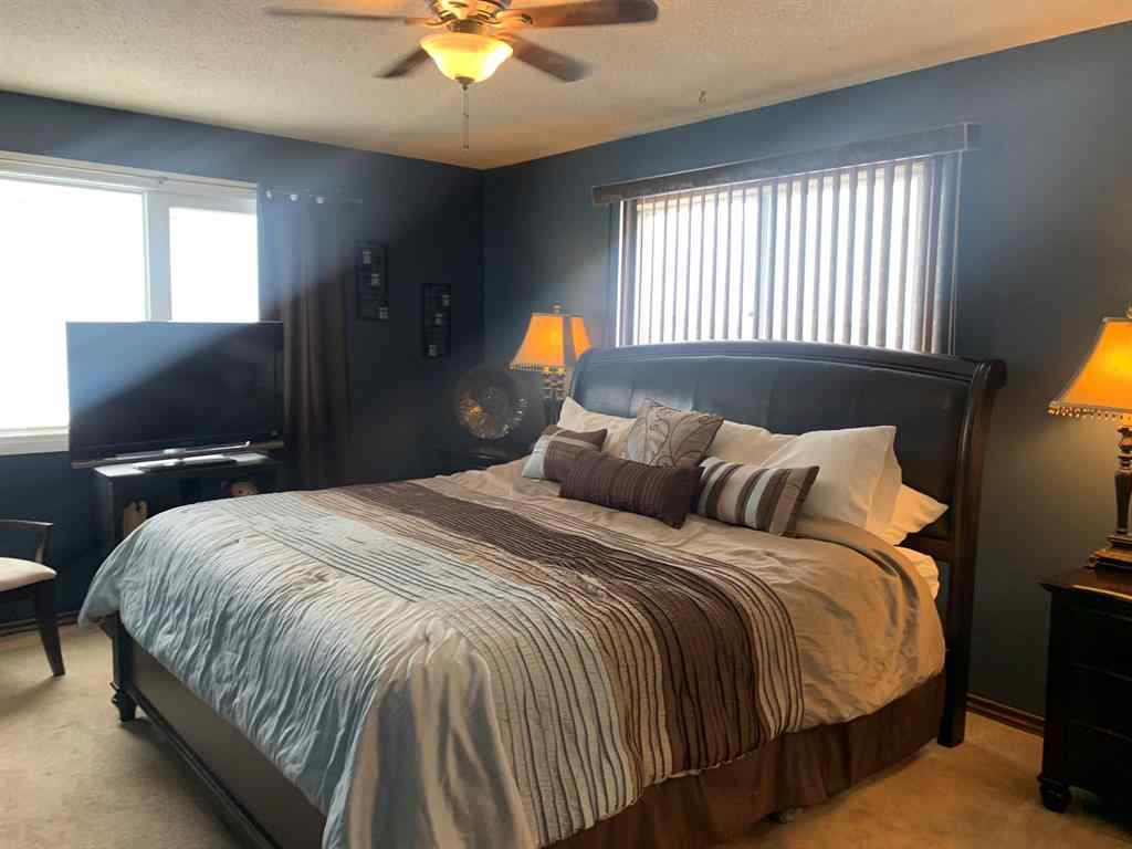 MLS® A2194599 - 10016 102 Avenue  in Lac La Biche Lac La Biche, Residential