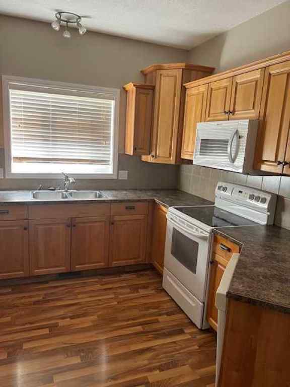 MLS® A2194855 - Unit #14 9 LEEDY DRIVE   in NONE Whitecourt, Residential