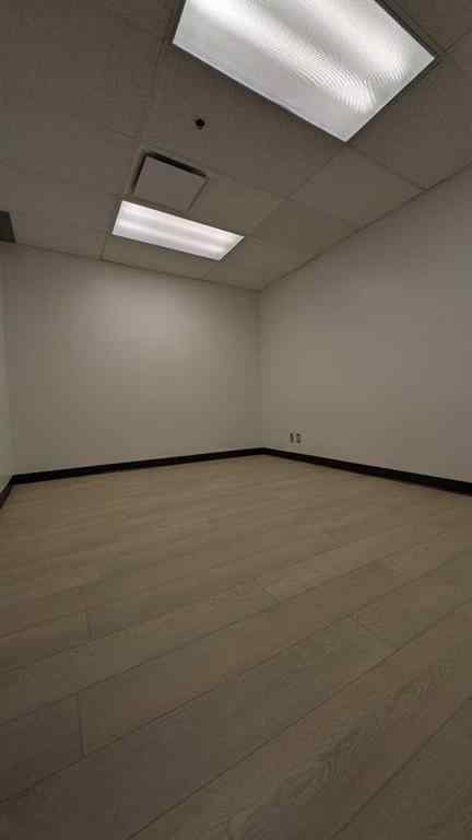MLS® A2194877 - 327 41 Avenue NE in Greenview Industrial Park Calgary, Commercial
