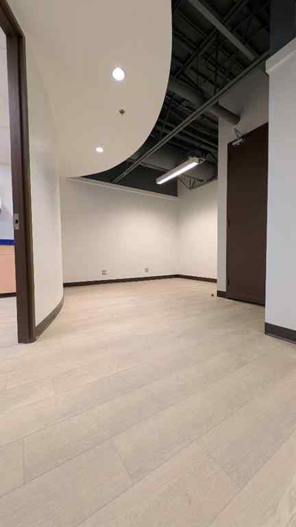MLS® A2194877 - 327 41 Avenue NE in Greenview Industrial Park Calgary, Commercial
