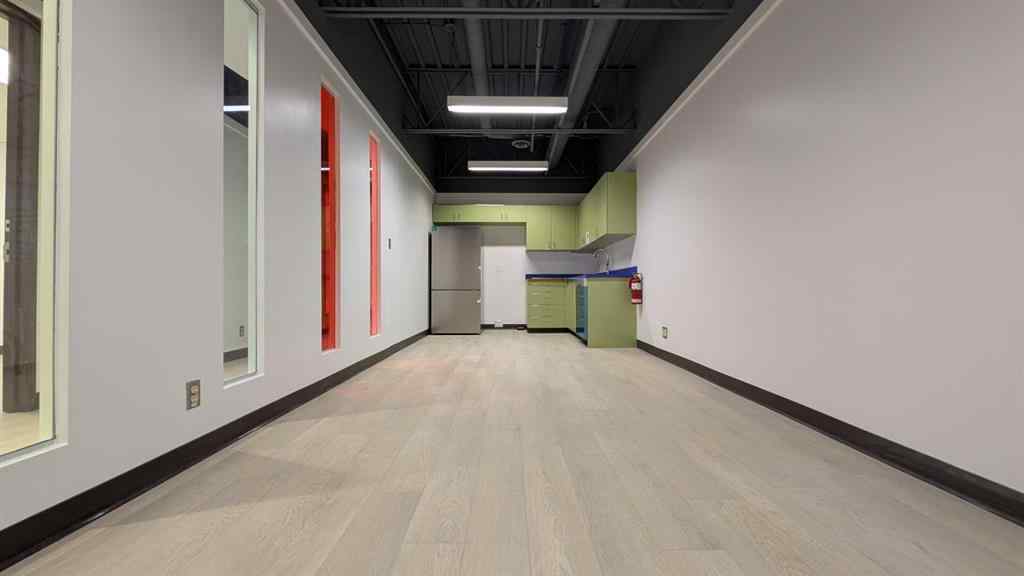 MLS® A2194877 - 327 41 Avenue NE in Greenview Industrial Park Calgary, Commercial