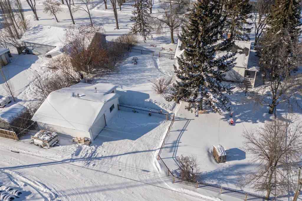 MLS® A2194931 - 5037 52 Street  in Daysland Daysland, Residential