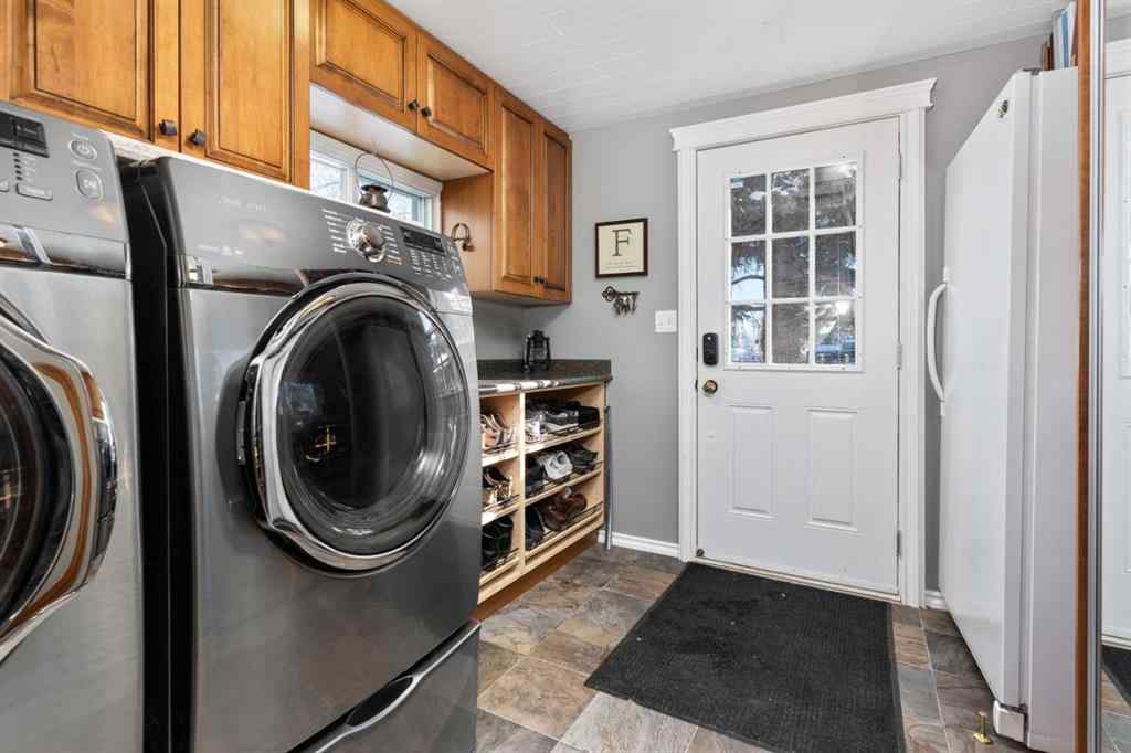 MLS® A2194931 - 5037 52 Street  in Daysland Daysland, Residential