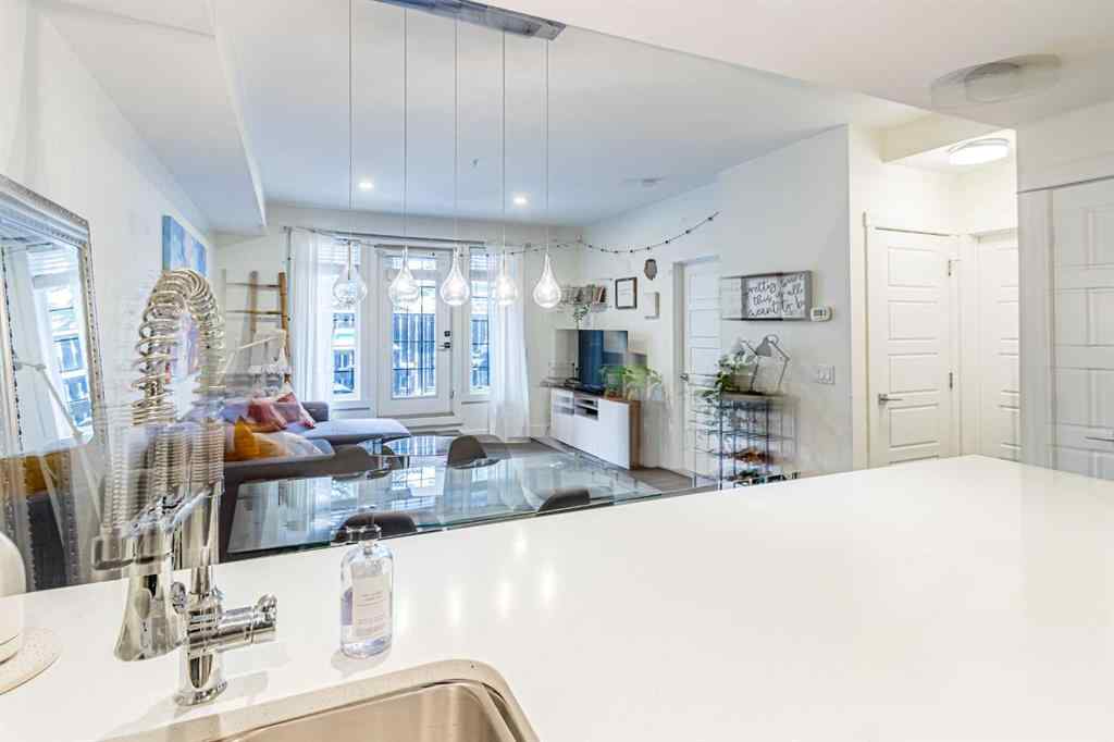 MLS® A2194934 - Unit #107 3320 3 Avenue NW in Parkdale Calgary, Residential