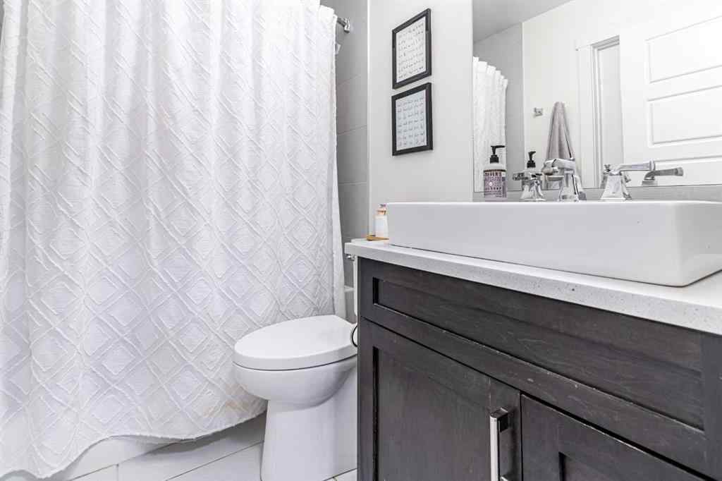 MLS® A2194934 - Unit #107 3320 3 Avenue NW in Parkdale Calgary, Residential