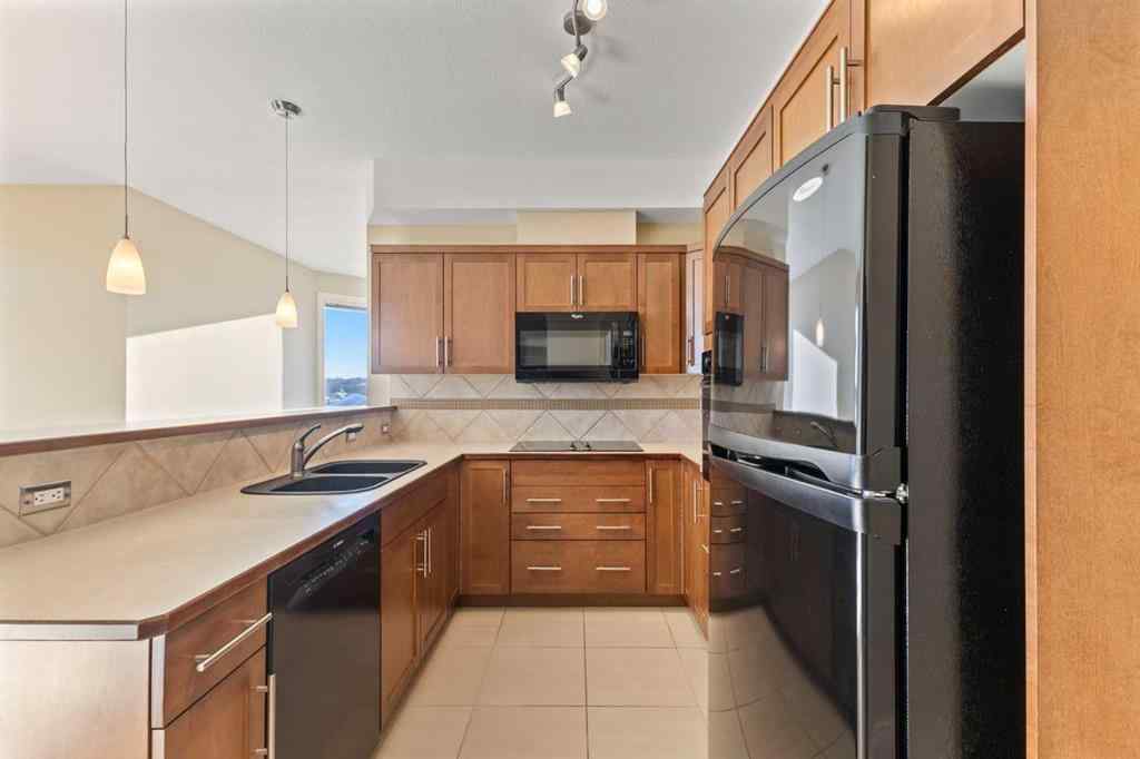 MLS® A2195156 - Unit #202 26 Val Gardena View SW in Springbank Hill Calgary, Residential