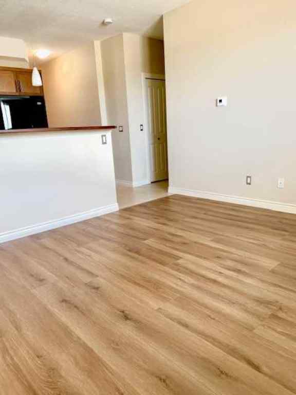 MLS® A2195156 - Unit #202 26 Val Gardena View SW in Springbank Hill Calgary, Residential