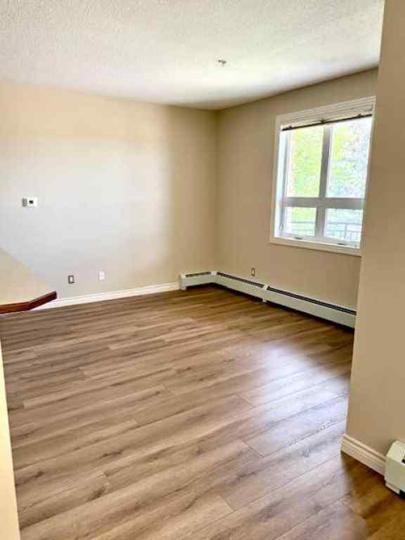 MLS® A2195156 - Unit #202 26 Val Gardena View SW in Springbank Hill Calgary, Residential
