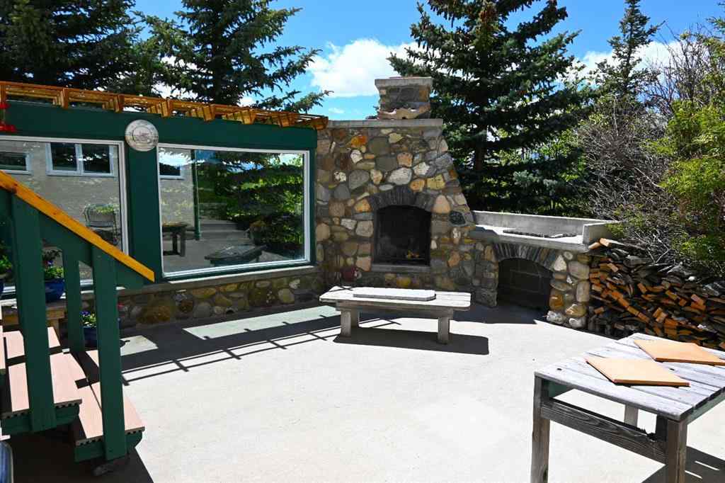 MLS® A2195197 - 8416 RGE RD 1-3   in NONE Rural Pincher Creek No. 9, M.D. of, Residential