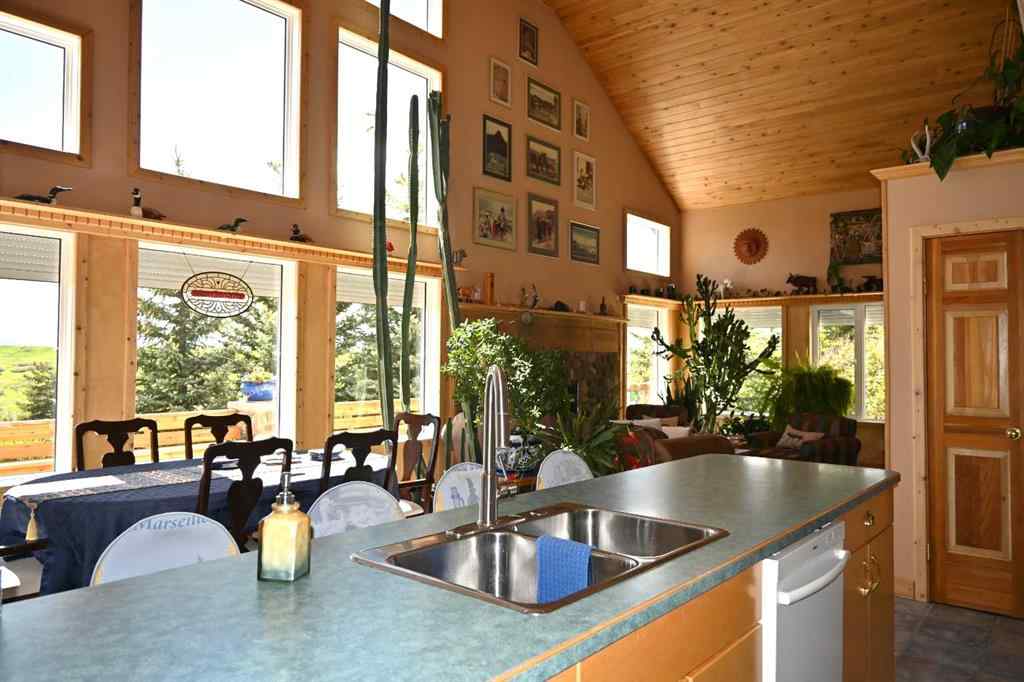 MLS® A2195197 - 8416 RGE RD 1-3   in NONE Rural Pincher Creek No. 9, M.D. of, Residential