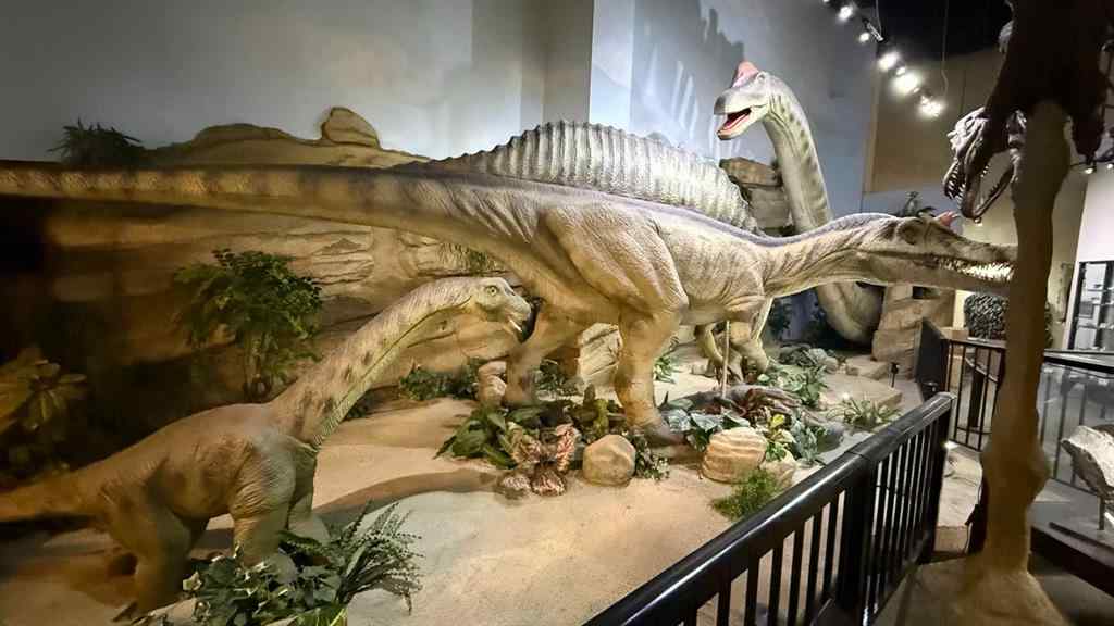MLS® A2195263 - 1381 Dinosaur Trail N in NONE Drumheller, Commercial