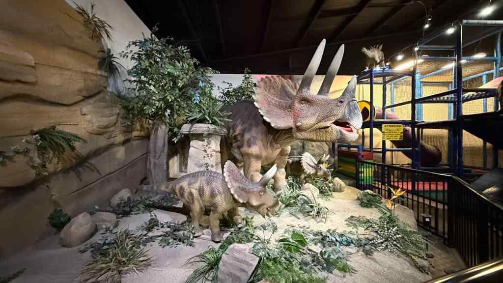 MLS® A2195263 - 1381 Dinosaur Trail N in NONE Drumheller, Commercial