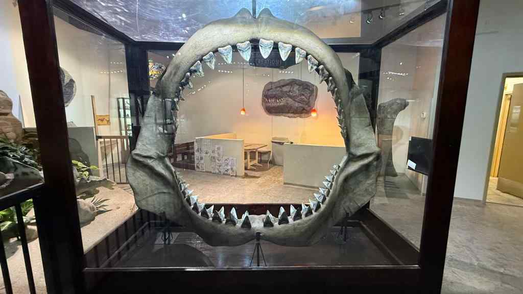 MLS® A2195263 - 1381 Dinosaur Trail N in NONE Drumheller, Commercial