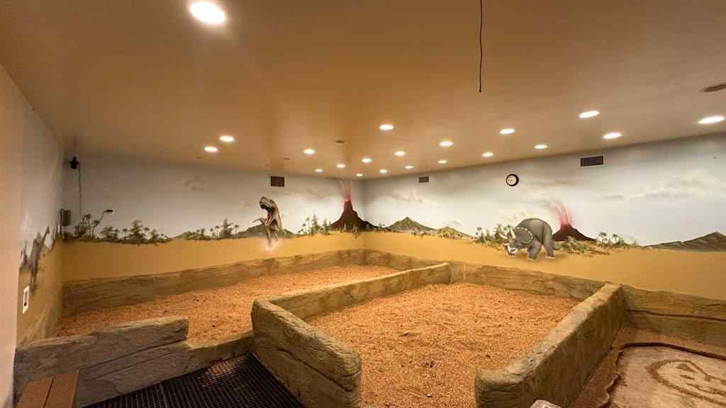 MLS® A2195263 - 1381 Dinosaur Trail N in NONE Drumheller, Commercial