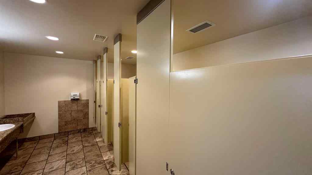 MLS® A2195263 - 1381 Dinosaur Trail N in NONE Drumheller, Commercial