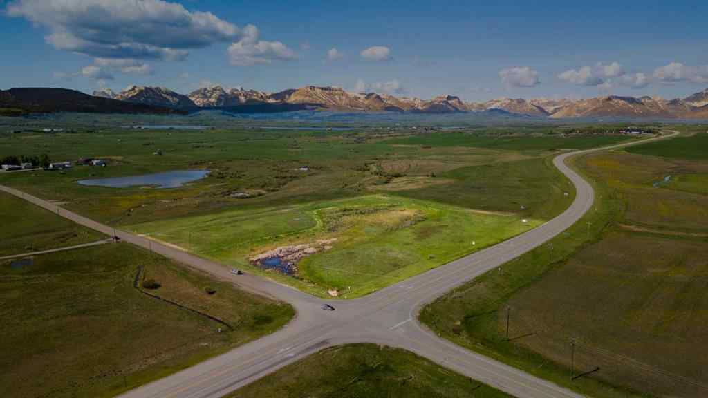 MLS® A2195681 - Next to Highway 5 Near Mountain View   in NONE Cardston, Land