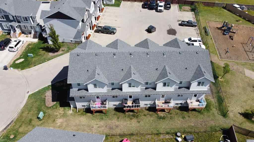 MLS® A2195843 - 9503 112 Avenue  in NONE Clairmont, Multi-Family