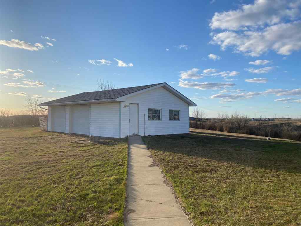MLS® A2196008 - 31303 range rd 143 Road  in NONE Rural Special Areas No. 2, Residential