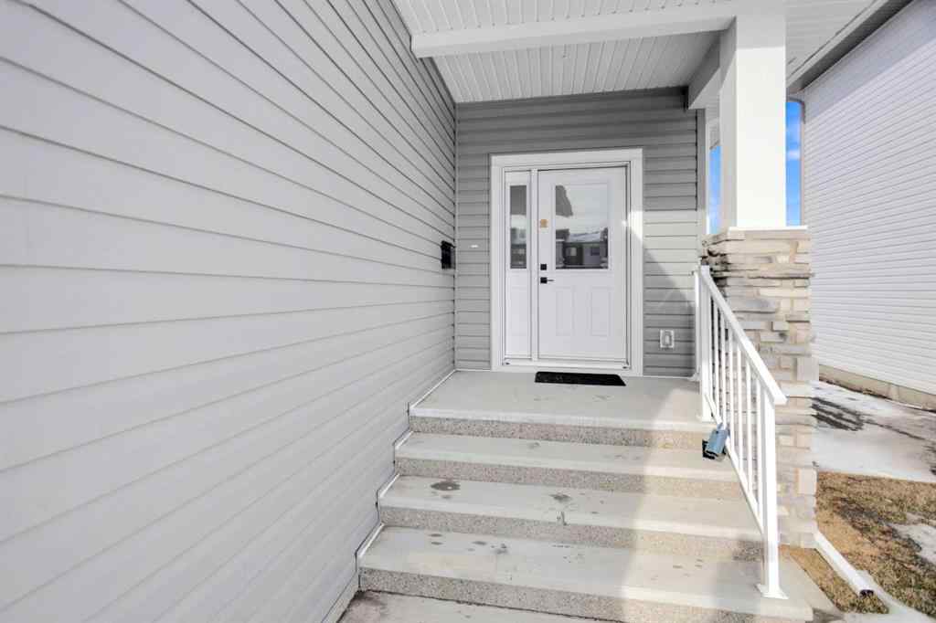MLS® A2196072 - 74 Palmer Circle  in Panorama Estates Blackfalds, Residential