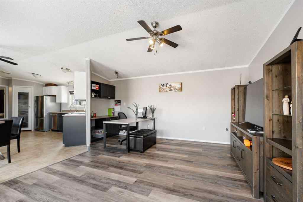 MLS® A2196084 - 27 Henke Place  in NONE Whitecourt, Mobile