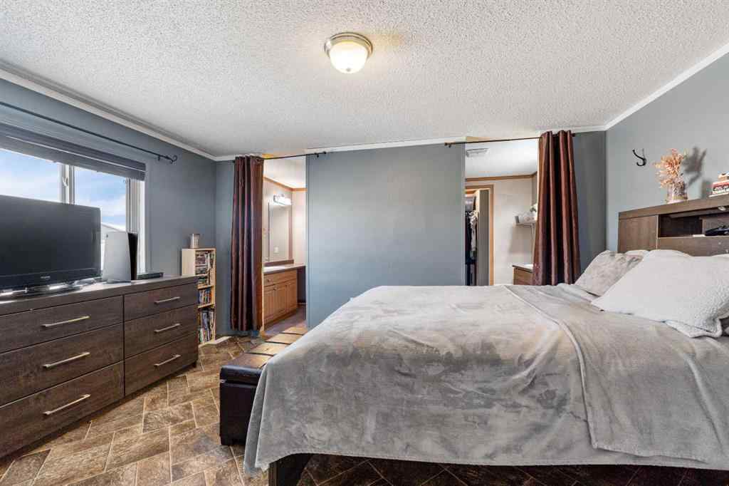 MLS® A2196084 - 27 Henke Place  in NONE Whitecourt, Mobile
