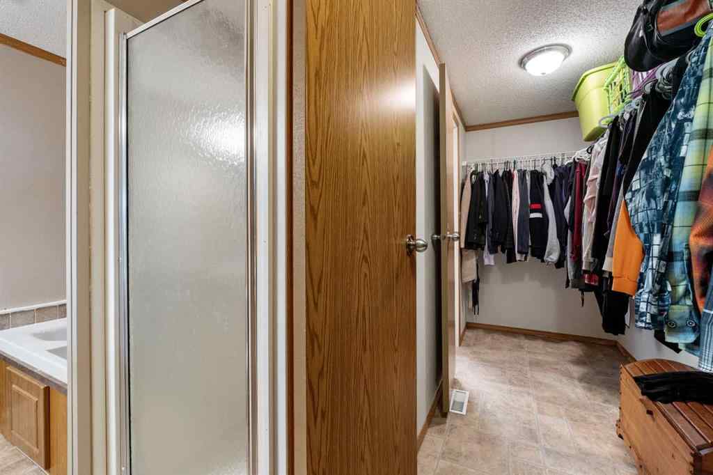 MLS® A2196084 - 27 Henke Place  in NONE Whitecourt, Mobile