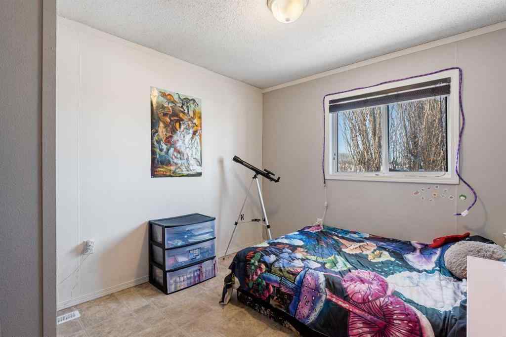 MLS® A2196084 - 27 Henke Place  in NONE Whitecourt, Mobile