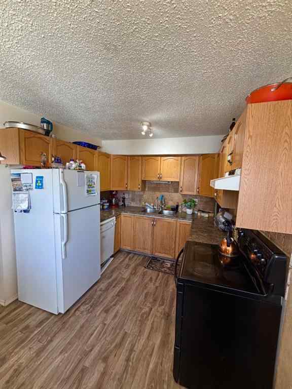 MLS® A2196130 - 9104A 94 Ave   in Lac La Biche Lac La Biche, Residential