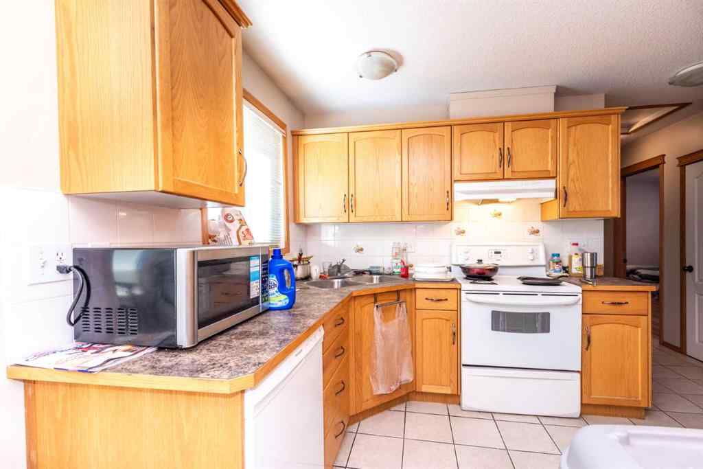 MLS® A2196177 - 3011 12 Avenue SW in Shaganappi Calgary, Residential