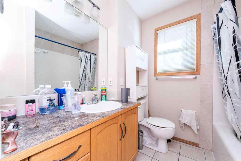 MLS® A2196177 - 3011 12 Avenue SW in Shaganappi Calgary, Residential