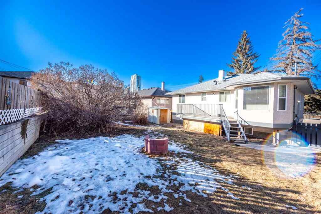 MLS® A2196177 - 3011 12 Avenue SW in Shaganappi Calgary, Residential
