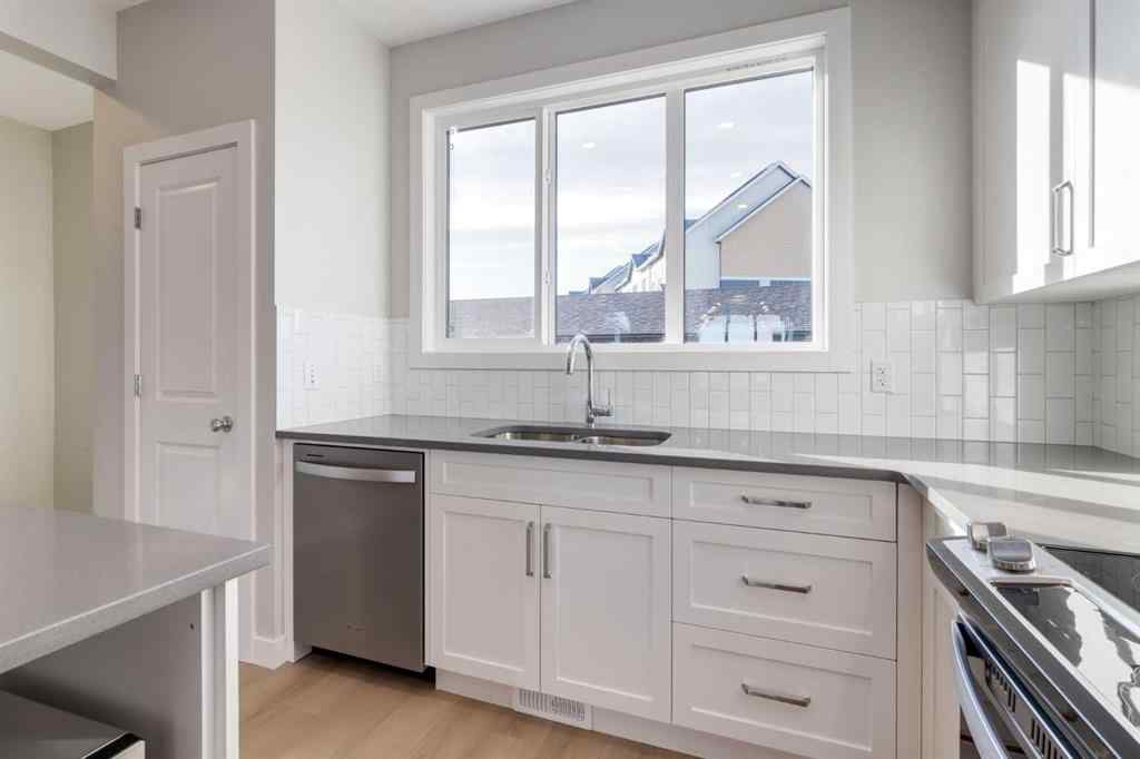 MLS® A2196354 - 235 South Shore Court  in South Shores Chestermere, Residential