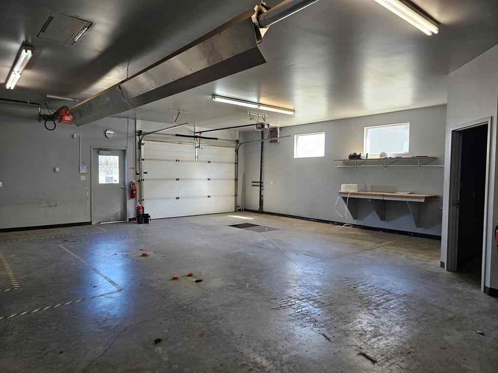 MLS® A2196373 - 10070 117 Avenue  in Northridge Grande Prairie, Commercial