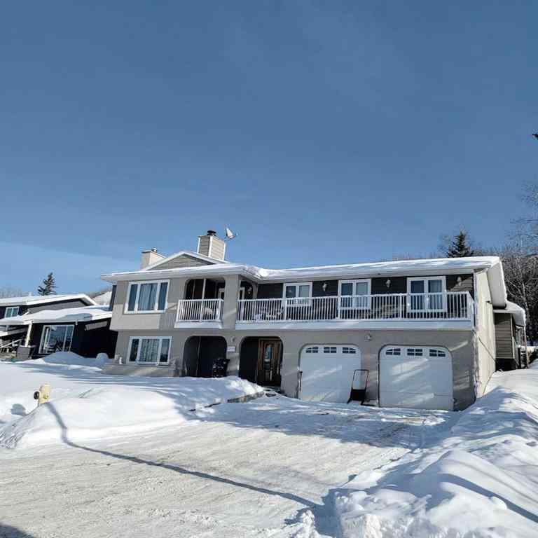 MLS® A2196377 - 11719 103 Street  in South End Peace River, Residential