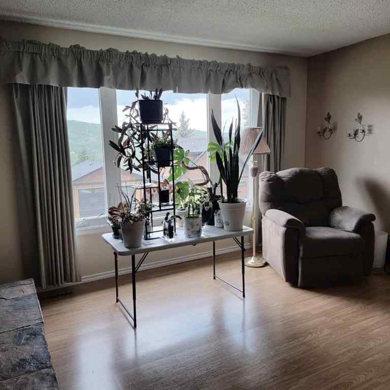 MLS® A2196377 - 11719 103 Street  in South End Peace River, Residential