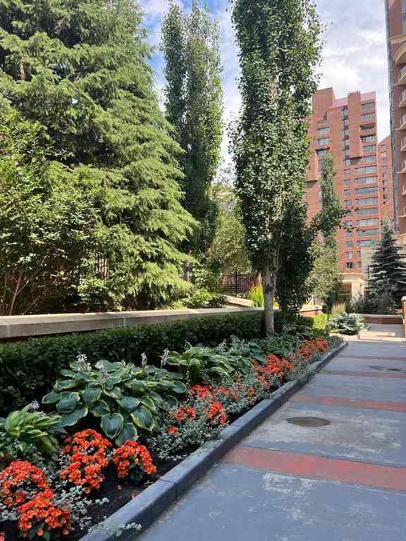 MLS® A2196409 - Unit #702 600 Princeton Way SW in Eau Claire Calgary, Residential